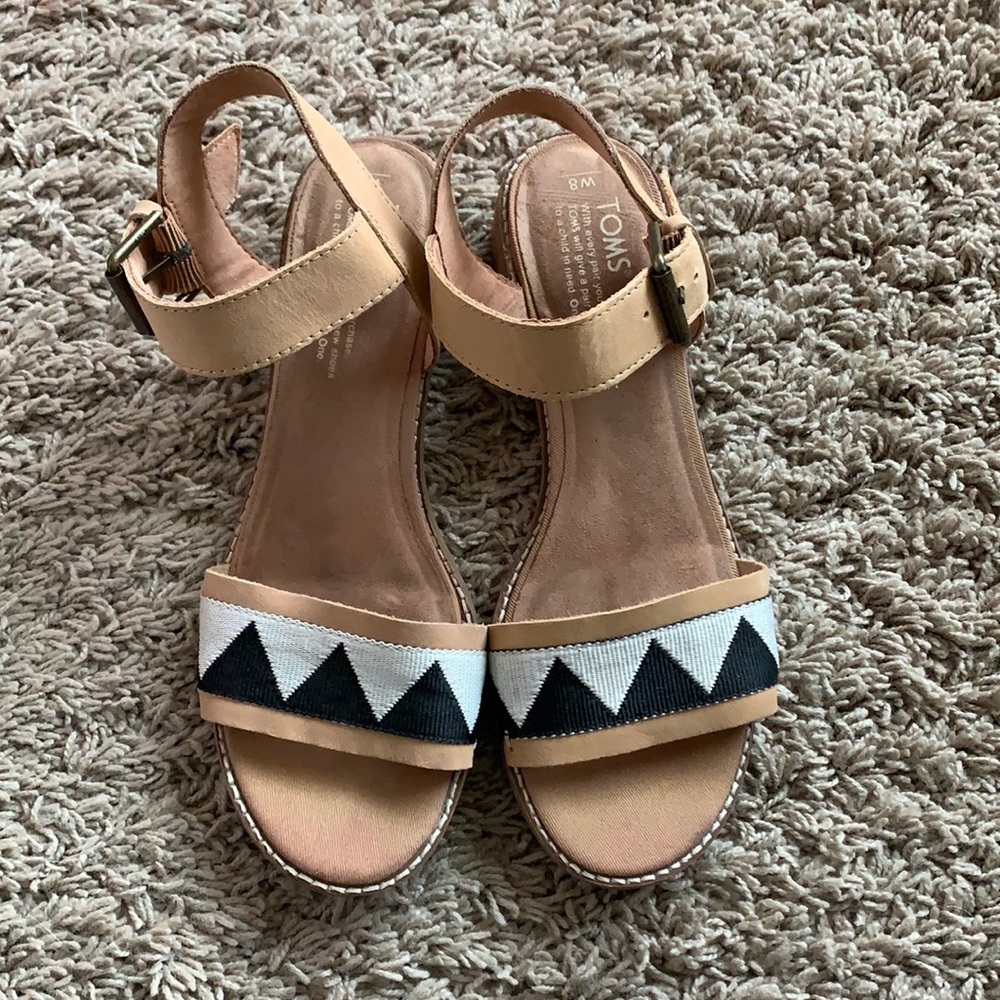 Toms Aztec sandals